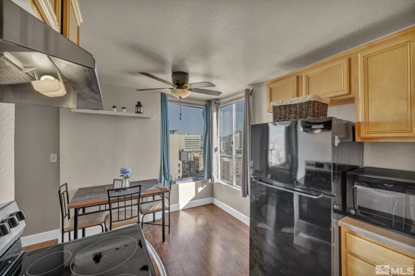 280 Island Ave Apt 1406, Reno, Nevada 89501, 1 Bedroom Bedrooms, ,2 BathroomsBathrooms,Residential,For Sale,Island Ave Apt 1406,250000697