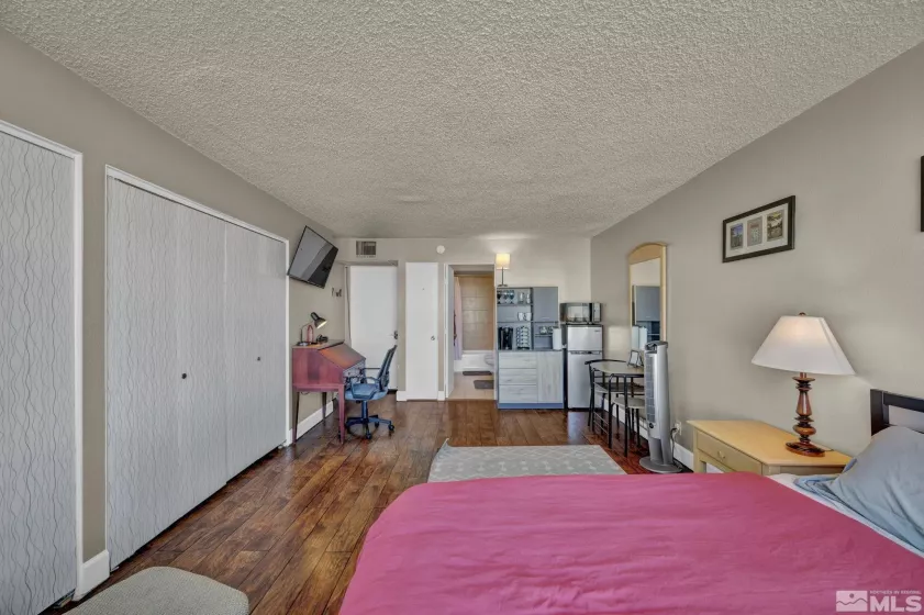 280 Island Ave Apt 1406, Reno, Nevada 89501, 1 Bedroom Bedrooms, ,2 BathroomsBathrooms,Residential,For Sale,Island Ave Apt 1406,250000697