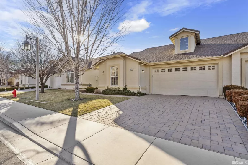 11055 Lamour Ln, Reno, Nevada 89521, 3 Bedrooms Bedrooms, ,2 BathroomsBathrooms,Residential,For Sale,Lamour Ln,250000702