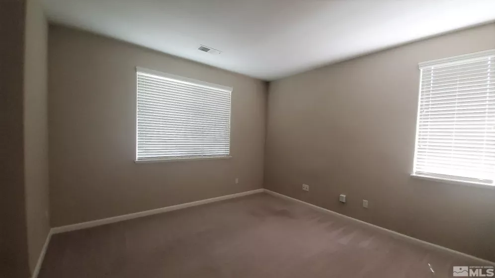 4051 Burlington Dr., Sparks, Nevada 89436, 3 Bedrooms Bedrooms, ,2 BathroomsBathrooms,Residential Lease,For Lease,Burlington Dr.,250000716