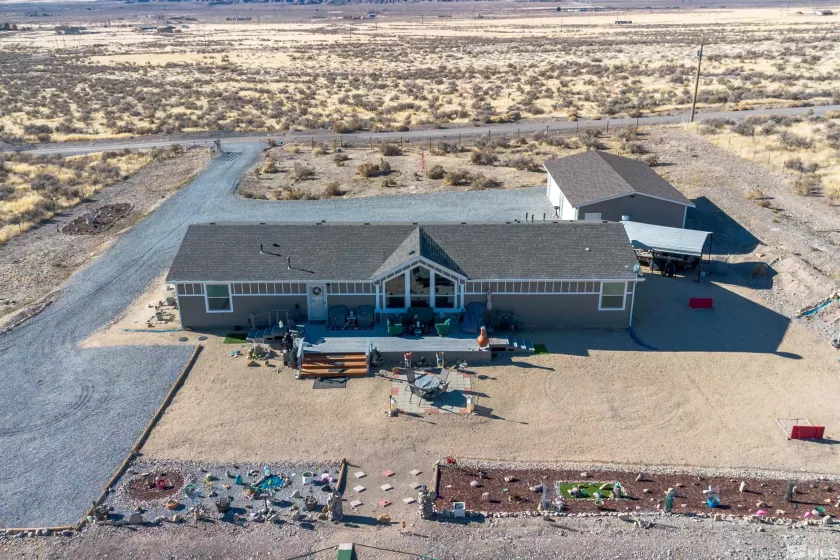 12710 Carson Dr, Lovelock, Nevada 89419, 3 Bedrooms Bedrooms, ,2 BathroomsBathrooms,Residential,For Sale,Carson Dr,250000720