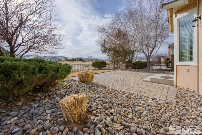 401 Royal Troon Dr, Dayton, Nevada 89403, 3 Bedrooms Bedrooms, ,2 BathroomsBathrooms,Residential,For Sale,Royal Troon Dr,250000925