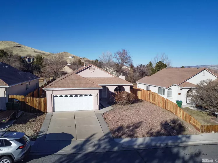 135 Spring Ridge Drive, Sparks, Nevada 89436, 3 Bedrooms Bedrooms, ,2 BathroomsBathrooms,Residential Lease,For Lease,Spring Ridge Drive,250001474