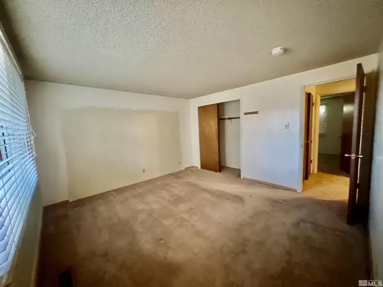 901 Osgood Place, Reno, Nevada 89509, 3 Bedrooms Bedrooms, ,2 BathroomsBathrooms,Residential,For Sale,Osgood Place,250001884