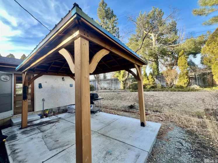 901 Osgood Place, Reno, Nevada 89509, 3 Bedrooms Bedrooms, ,2 BathroomsBathrooms,Residential,For Sale,Osgood Place,250001884