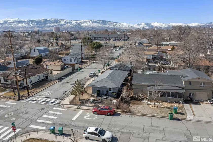 803 10th St, Sparks, Nevada 89431, ,Residential Income,For Sale,10th St,250002303