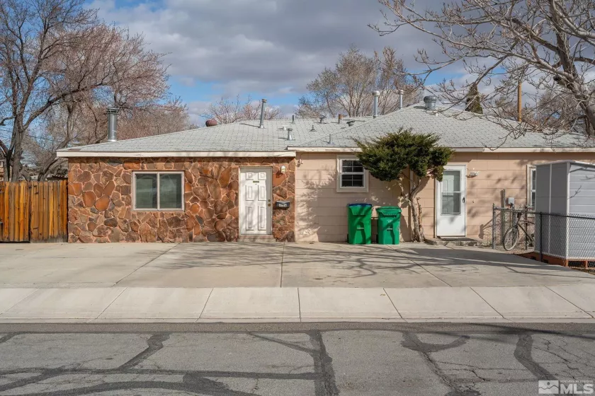 1858 I Street, Sparks, Nevada 89431, ,Residential Income,For Sale,I Street,250002586