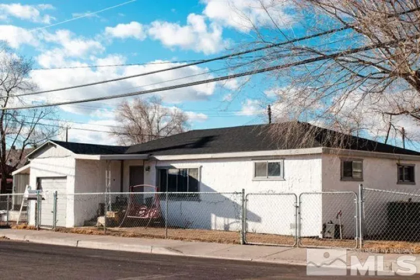 125 125 N Broadway St, Fallon, Nevada 89406, ,Residential Income,For Sale,125 N Broadway St,250002970