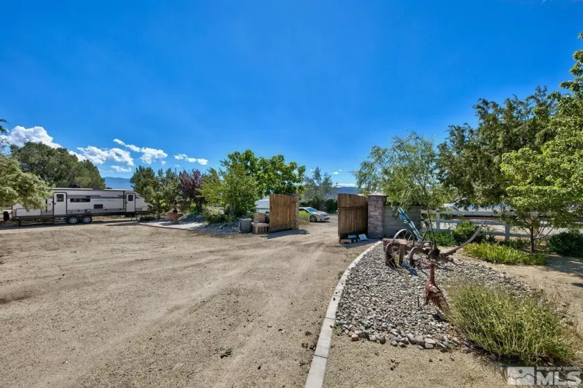 18 Calcite Drive, Moundhouse, Nevada, 2 Bedrooms Bedrooms, ,1 BathroomBathrooms,Residential,For Sale,Calcite Drive,250002975