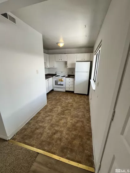 1494 Lewis Street, Reno, Nevada 89502, 2 Bedrooms Bedrooms, ,2 BathroomsBathrooms,Residential Lease,For Lease,Lewis Street,250003112