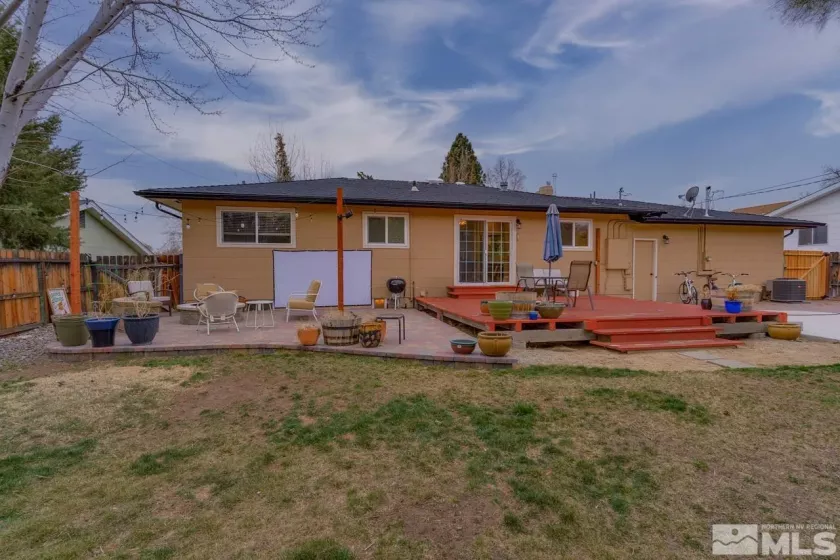 1015 Maplewood Dr., Reno, Nevada, 4 Bedrooms Bedrooms, ,3 BathroomsBathrooms,Residential,For Sale,Maplewood Dr.,250003155