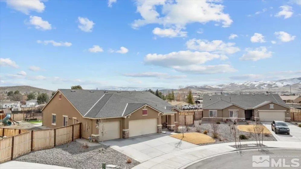 7400 Hundred Acre Dr, Reno, Nevada 89506, 4 Bedrooms Bedrooms, ,3 BathroomsBathrooms,Residential,For Sale,Hundred Acre Dr,250003333