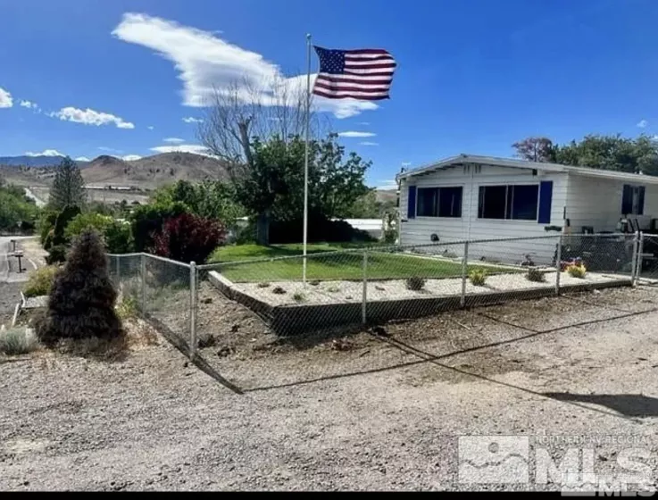 535 Carnes, Sun Valley, Nevada 89433, 3 Bedrooms Bedrooms, ,2 BathroomsBathrooms,Residential,For Sale,Carnes,250003334