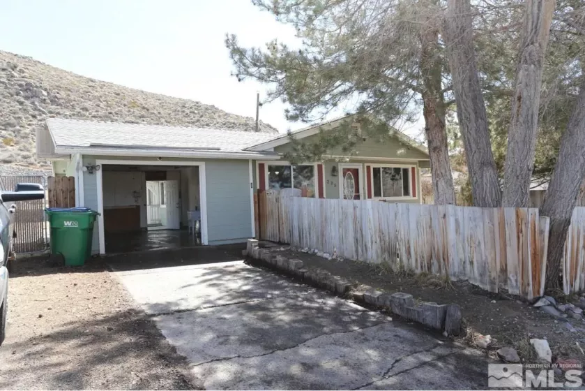 225 Palace Dr, Reno, Nevada 89506, 4 Bedrooms Bedrooms, ,1 BathroomBathrooms,Residential,For Sale,Palace Dr,250003341