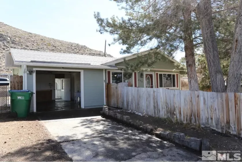 225 Palace Dr, Reno, Nevada 89506, 4 Bedrooms Bedrooms, ,1 BathroomBathrooms,Residential,For Sale,Palace Dr,250003341