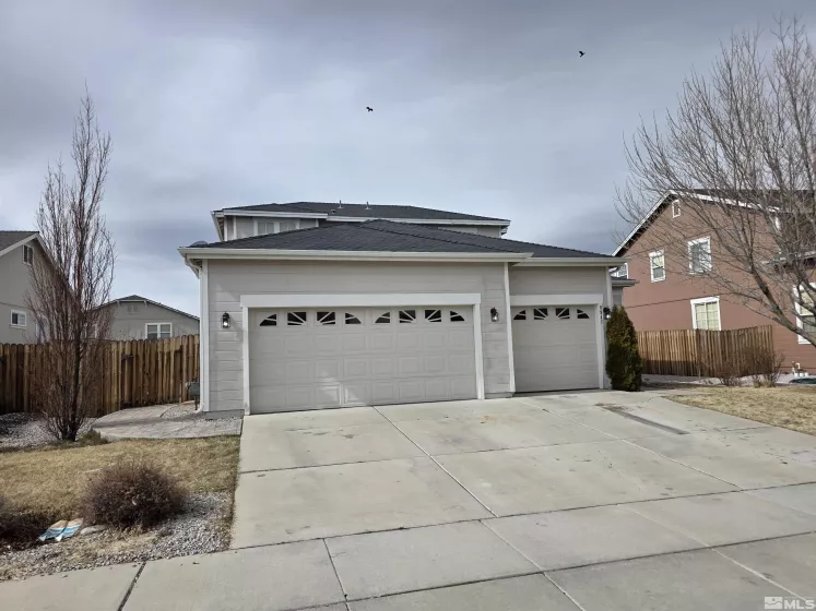 8947 Finnsech Dr., Reno, Nevada 89506, 4 Bedrooms Bedrooms, ,3 BathroomsBathrooms,Residential,For Sale,Finnsech Dr.,250003447