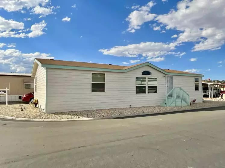 120 Carnation Lane, Reno, Nevada 89512, 3 Bedrooms Bedrooms, 10 Rooms Rooms,2 BathroomsBathrooms,Manufactured,Residential,Carnation ,220013021